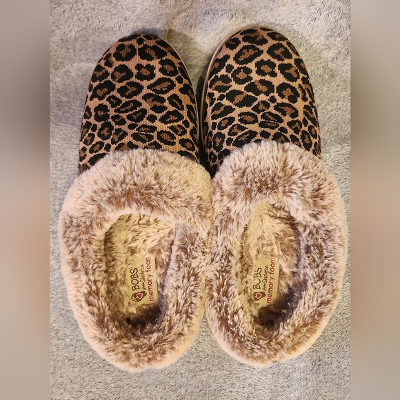Skechers Women's BOBS Keepsakes 2.0 - Cuddle Cat Faux Fur Slippers Size 8 - Picture 3 of 9